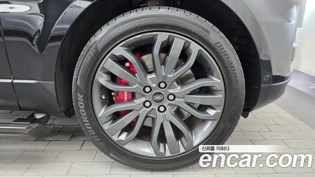 Land Rover Range Rover Sport (II) 3.0 SDV6 HSE Dynamic 2017 — фото 21