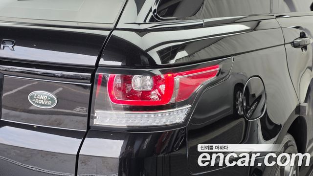 Land Rover Range Rover Sport (II) 3.0 SDV6 HSE Dynamic 2017 — фото 23