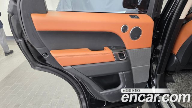 Land Rover Range Rover Sport (II) 3.0 SDV6 HSE Dynamic 2017 — фото 25