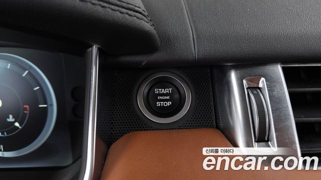 Land Rover Range Rover Sport (II) 3.0 SDV6 HSE Dynamic 2017 — фото 28