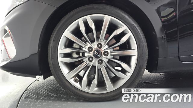 Kia K7 Premier 3.0 GDI Signature 2020 — фото 5