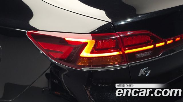 Kia K7 Premier 3.0 GDI Signature 2020 — фото 23