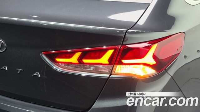 Hyundai Sonata New Rise LPI Modern 2018 — фото 23