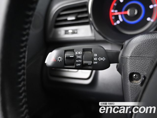 KG Mobility (SsangYong) Tivoli Air Diesel RX 2WD 2018 — фото 21