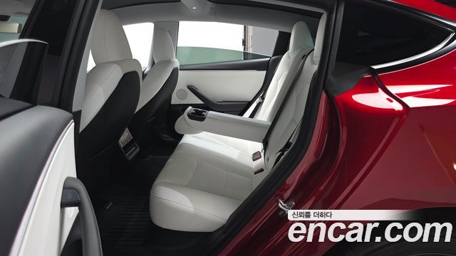 Tesla Model 3 Long Range AWD 2024 — фото 12