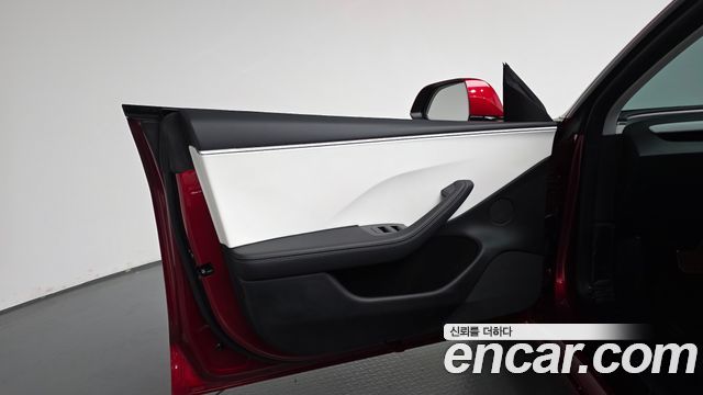 Tesla Model 3 Long Range AWD 2024 — фото 24