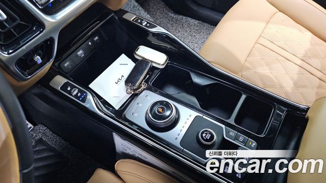 Kia Sorento (IV) Gasoline 2.5T 2WD Signature 2023 — фото 9