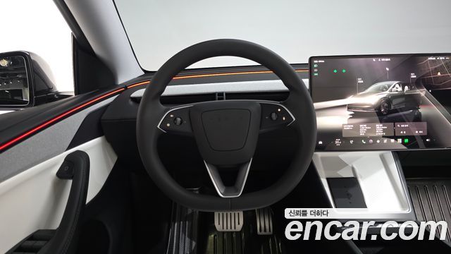 Tesla Model Y Long Range AWD 2025 — фото 13