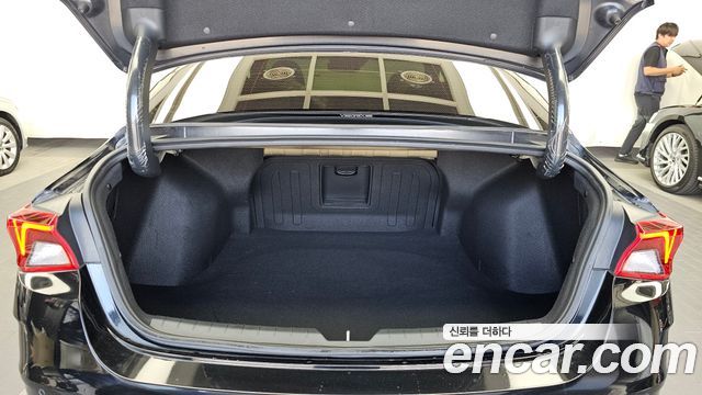 Kia K5 (III) 2.0 Signature 2023 — фото 20