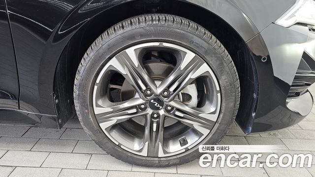 Kia K5 (III) 2.0 Signature 2023 — фото 21