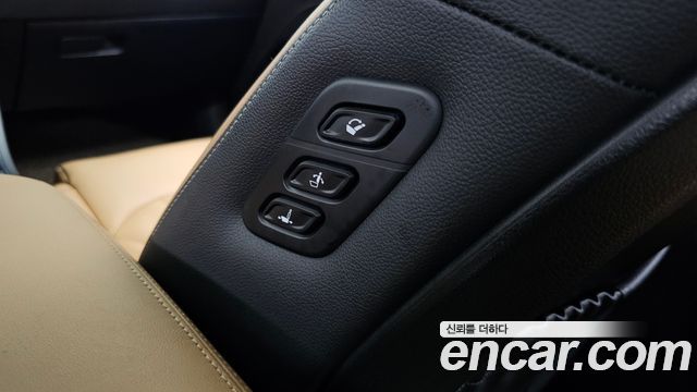 Kia K5 (III) 2.0 Signature 2023 — фото 31