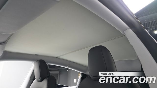 Tesla Model Y RWD 2025 — фото 16