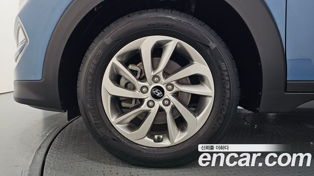 Hyundai Tucson Gasoline 1.6 turbo 2WD Modern 2017 — фото 5