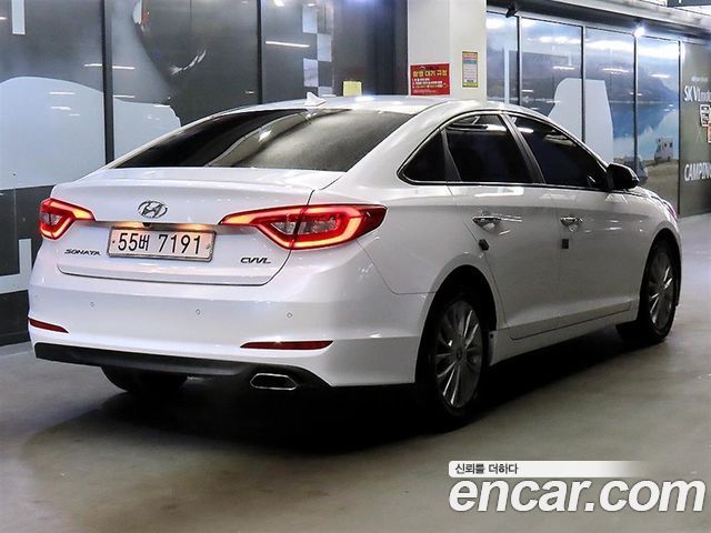 Hyundai Sonata (LF) 2.0 Smart 2015 — фото 3