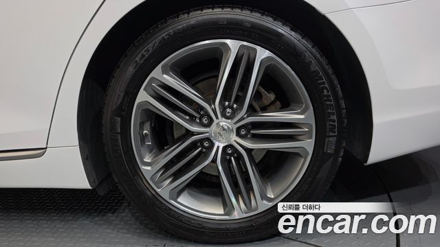 Hyundai Grandeur (IG) 2.4 Premium Special 2018 — фото 27