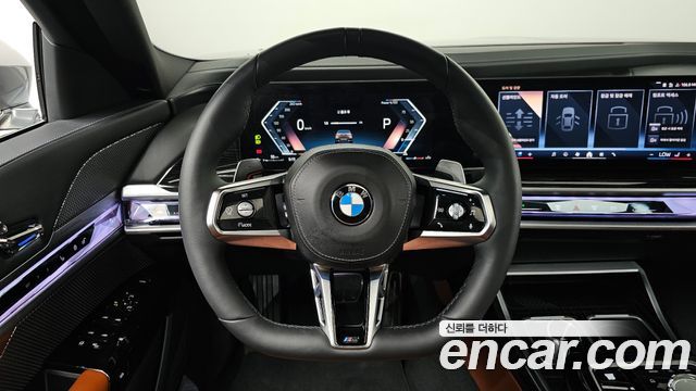 BMW 7 Series (G70) 740i xDrive M Sport Limited 2025 — фото 13