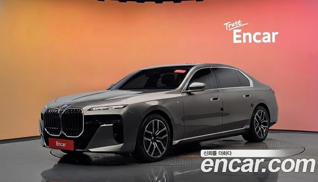 BMW 7 Series (G70) 740i xDrive M Sport Limited