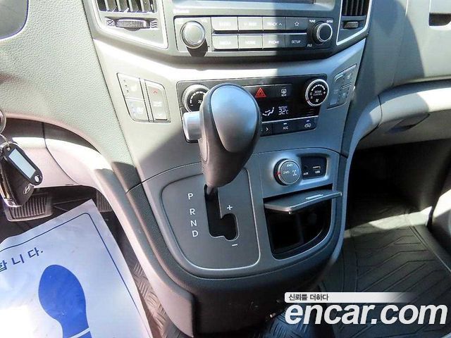 Hyundai Grand Starex 4WD Wagon 12-Seater Modern 2020 — фото 15