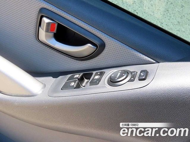 Hyundai Grand Starex 4WD Wagon 12-Seater Modern 2020 — фото 16