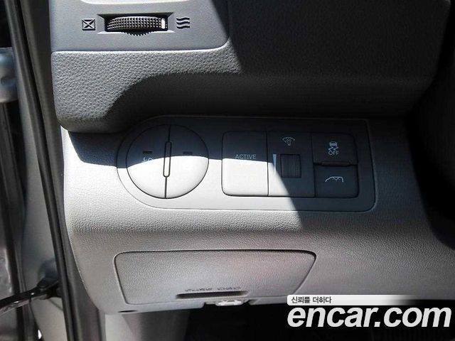 Hyundai Grand Starex 4WD Wagon 12-Seater Modern 2020 — фото 17