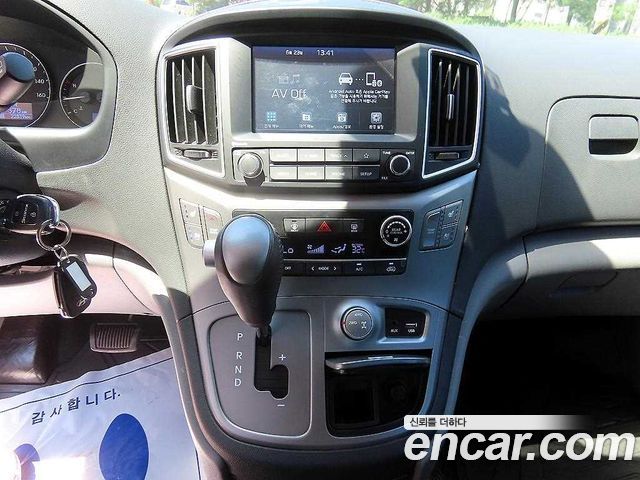 Hyundai Grand Starex 4WD Wagon 12-Seater Modern 2020 — фото 18