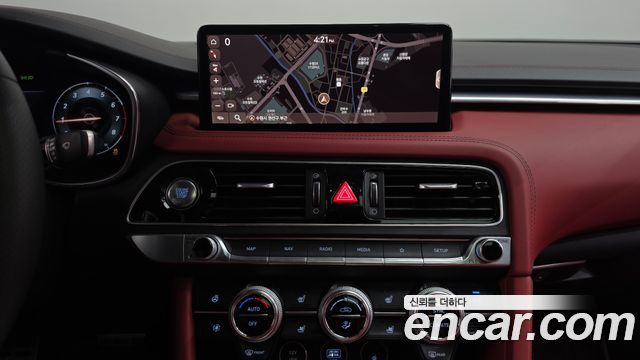 Genesis G70 Gasoline 3.3T 4WD 2023 — фото 13