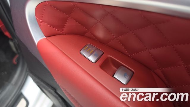 Genesis G70 Gasoline 3.3T 4WD 2023 — фото 30