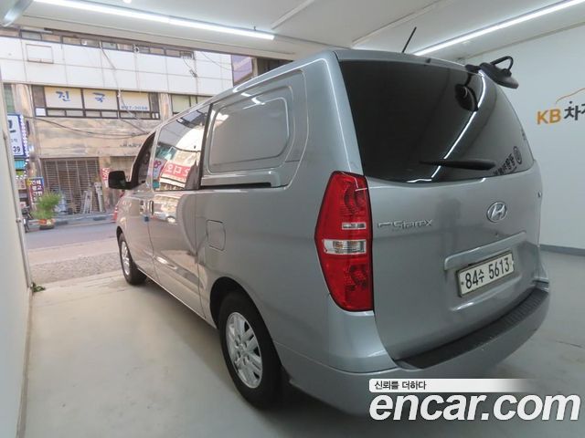 Hyundai Grand Starex Van 5-Seater Smart 2021 — фото 2