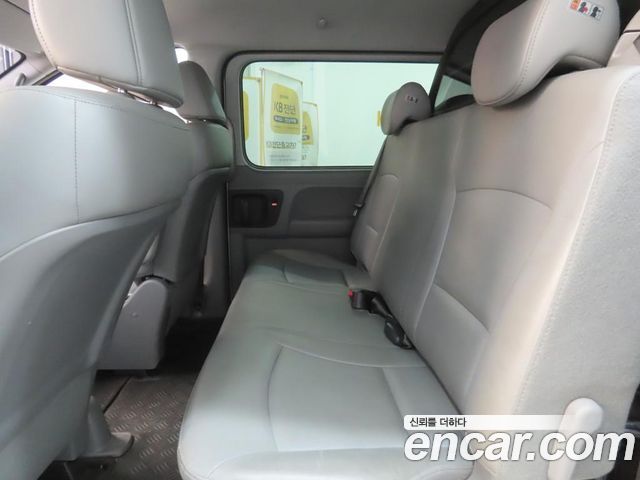 Hyundai Grand Starex Van 5-Seater Smart 2021 — фото 7