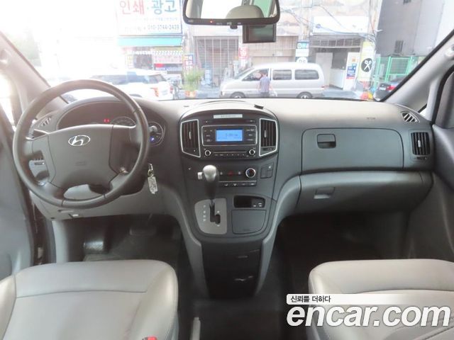 Hyundai Grand Starex Van 5-Seater Smart 2021 — фото 10