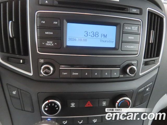 Hyundai Grand Starex Van 5-Seater Smart 2021 — фото 16