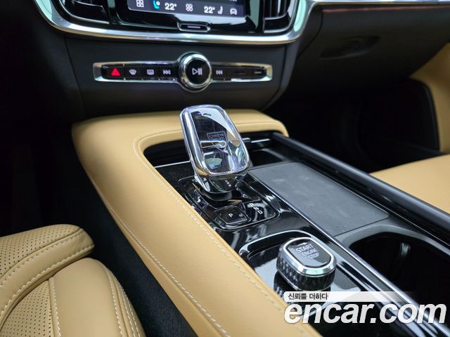 Volvo S90 B5 Ultimate Bright 2023 — фото 18