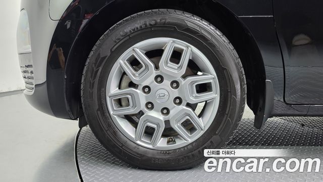Hyundai Staria Cargo 5-Seater Modern 2022 — фото 5