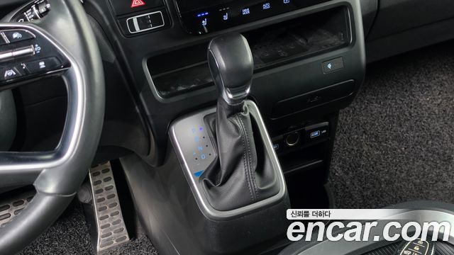 Hyundai Staria Cargo 5-Seater Modern 2022 — фото 9