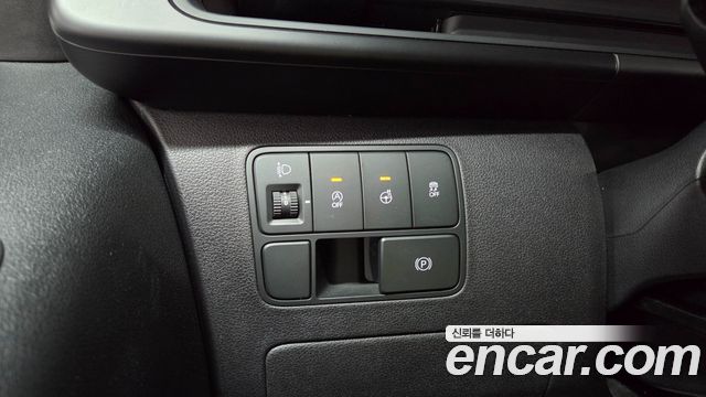 Hyundai Staria Cargo 5-Seater Modern 2022 — фото 17