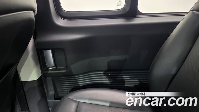 Hyundai Staria Cargo 5-Seater Modern 2022 — фото 31