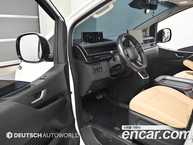 Hyundai Staria HEV 1.6T Cargo 5-Seater Modern 2026 — фото 15