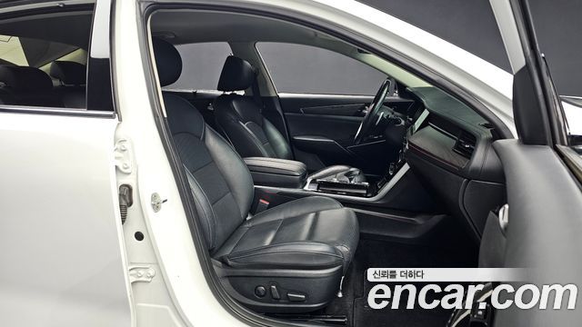Kia K7 Premier 2.5 GDI Noblesse 2020 — фото 23