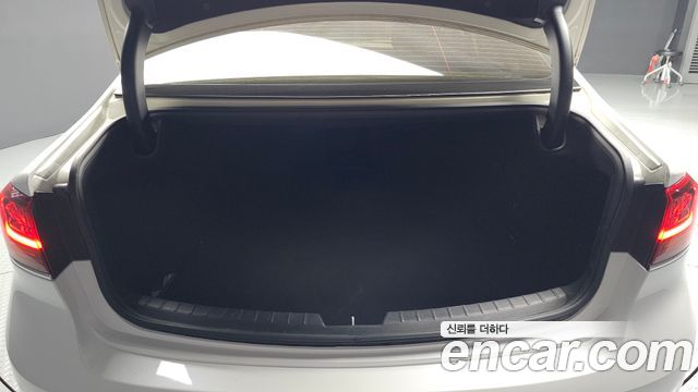 Kia K7 Premier 2.5 GDI Noblesse 2020 — фото 24