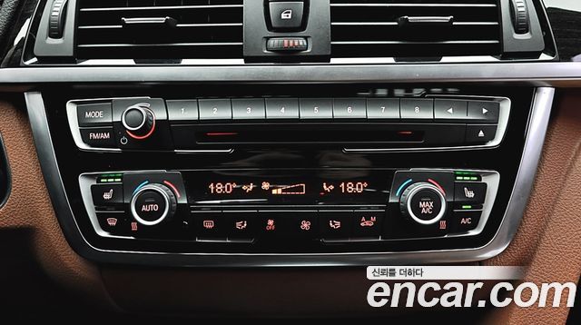 BMW 4 Series (F32) 420d Luxury GranCoupe 2015 — фото 15