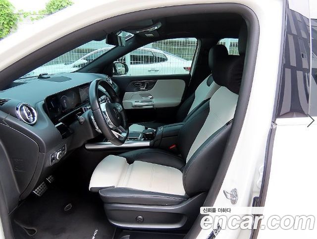 Mercedes-Benz GLA-Class (H247) GLA45 AMG 4MATIC+ 2021 — фото 5