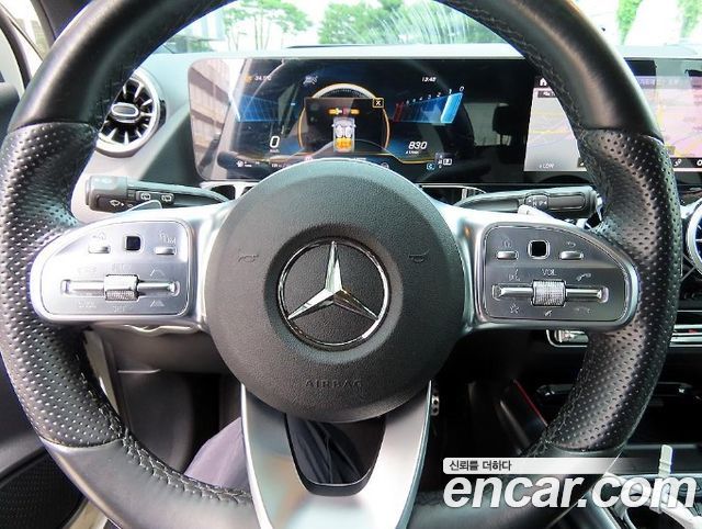 Mercedes-Benz GLA-Class (H247) GLA45 AMG 4MATIC+ 2021 — фото 8