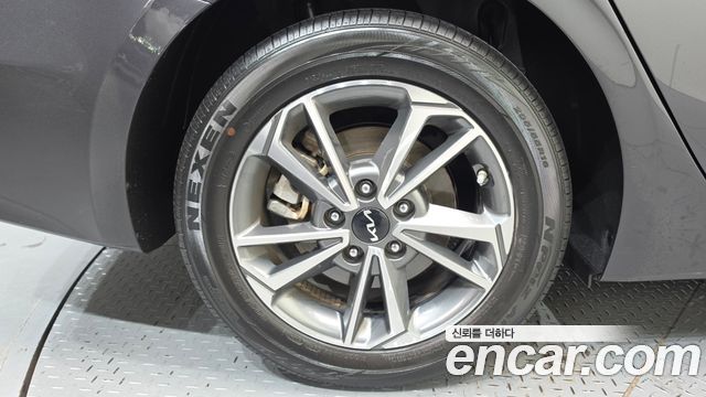 Kia K3 (II) 1.6 Prestige 2022 — фото 5