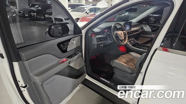 Lincoln Aviator (II) 3.0 Reserve  AWD 2021 — фото 5
