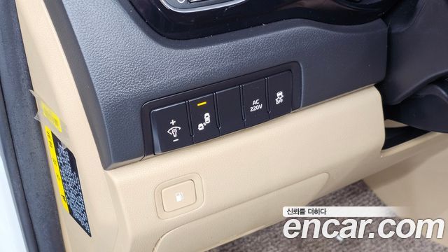 Kia Carnival 9-seater Noblesse 2018 — фото 14