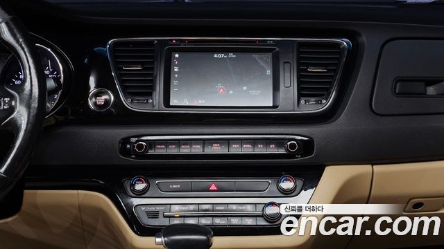 Kia Carnival 9-seater Noblesse 2018 — фото 15