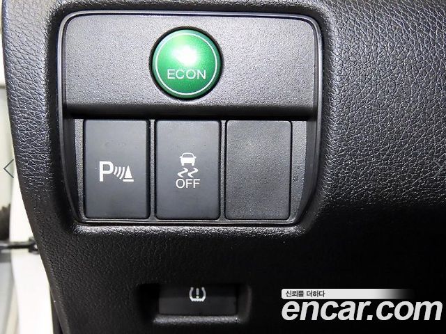 Honda Accord 2.4 9th 2015 — фото 18