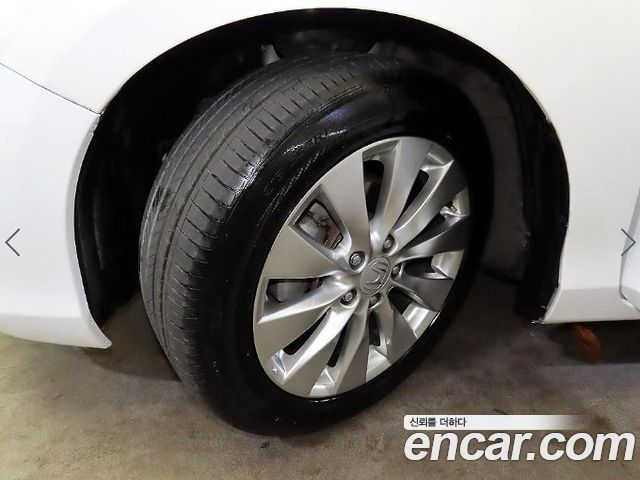 Honda Accord 2.4 9th 2015 — фото 23