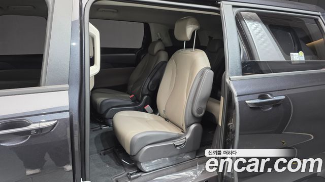 Kia Carnival (IV) HEV 9 seater Prestige 2026 — фото 11