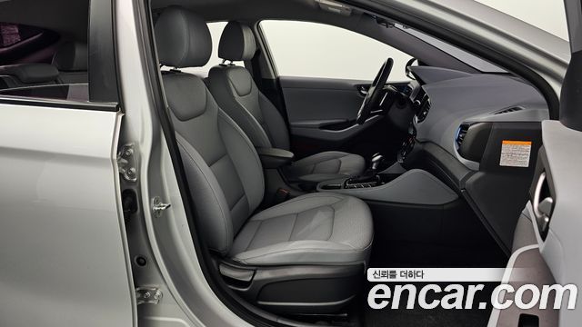 Hyundai Ioniq Hybrid I 2017 — фото 15